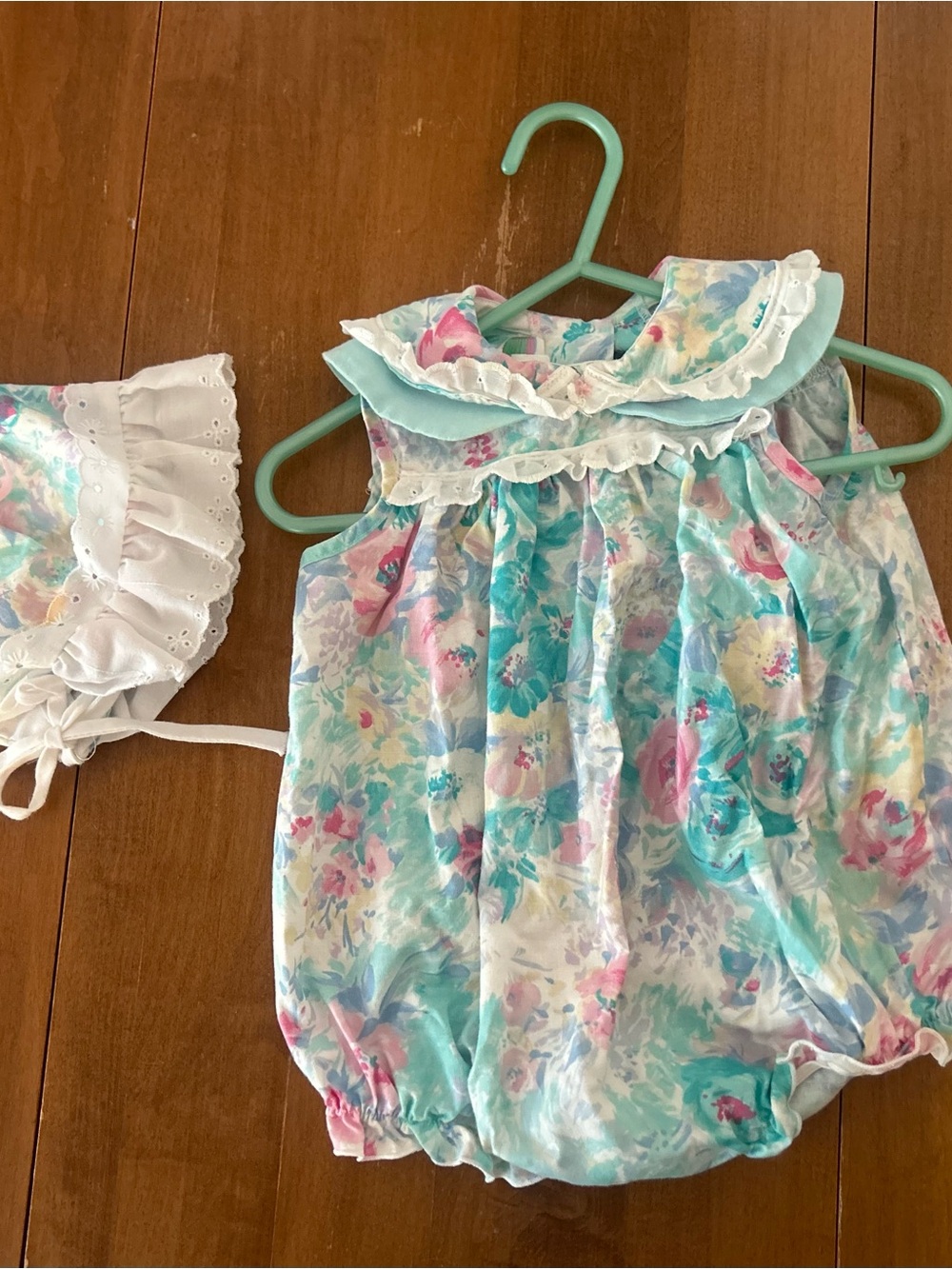 Vintage over the rainbow 6-12 month One piece floral outfit with matching bonnet
